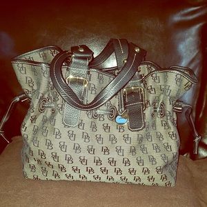 Dooney & Bourke